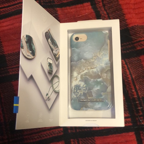 Ideal of Sweden iPhone SE/8/7/6/6S case - Picture 2 of 4